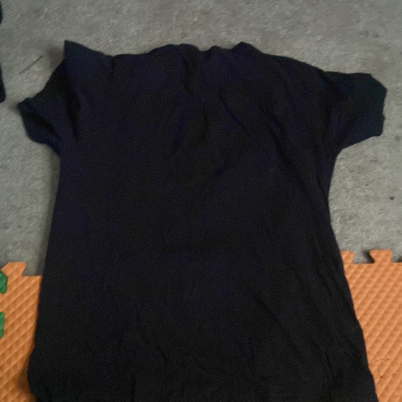 A Naruto ramen shirt - Picture 2 of 2